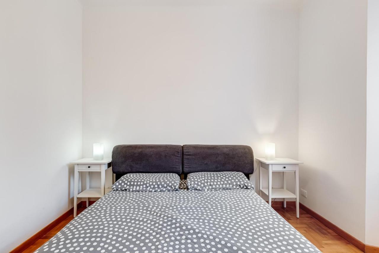 Am House Colosseo Roma Esterno foto